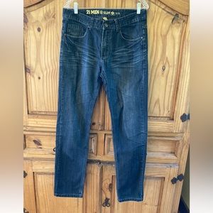 Men’s 21 Men Slim distressed wash blue denim jeans - size 32X32